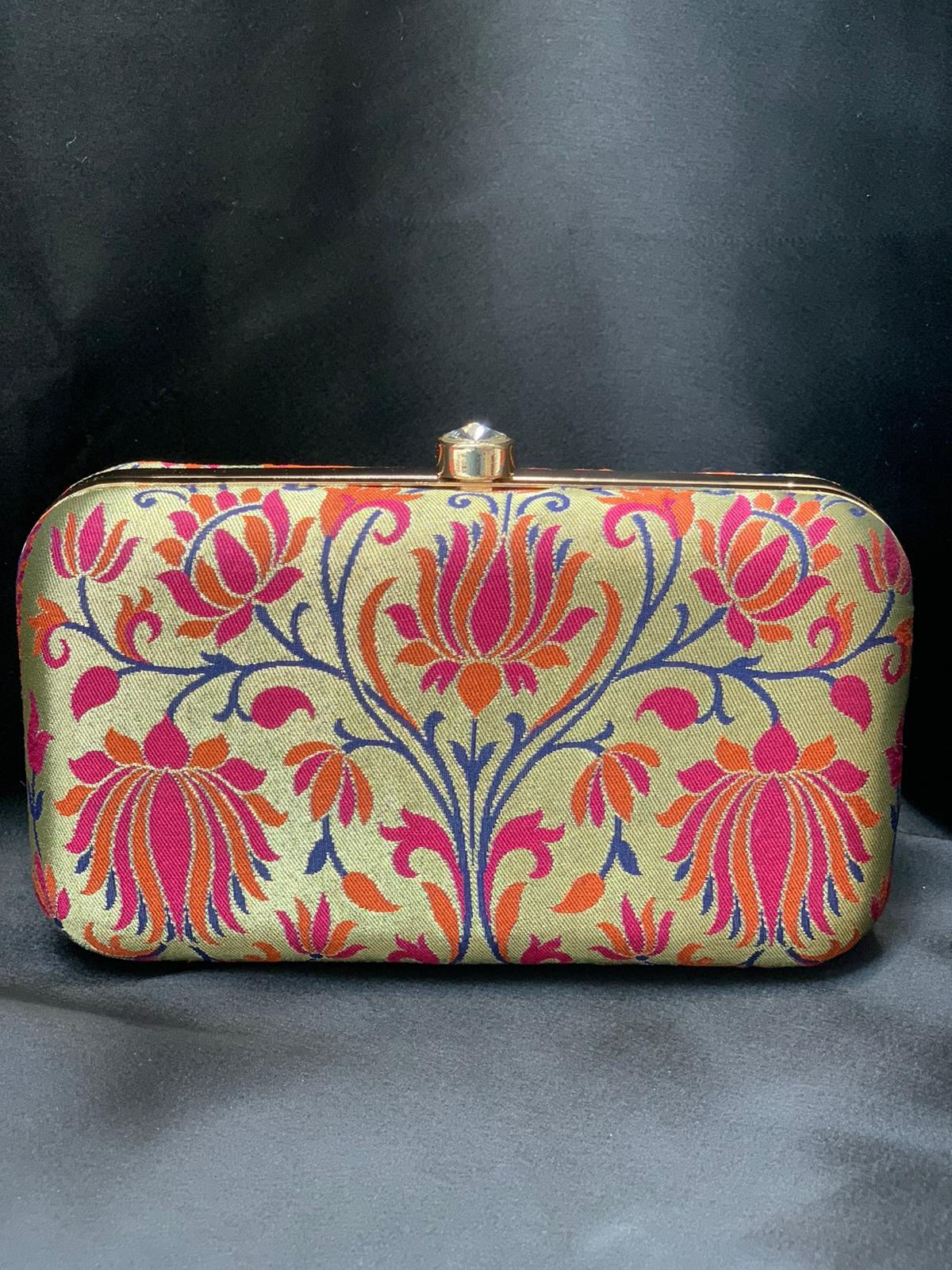 WOMEN FANCY CLUTCH